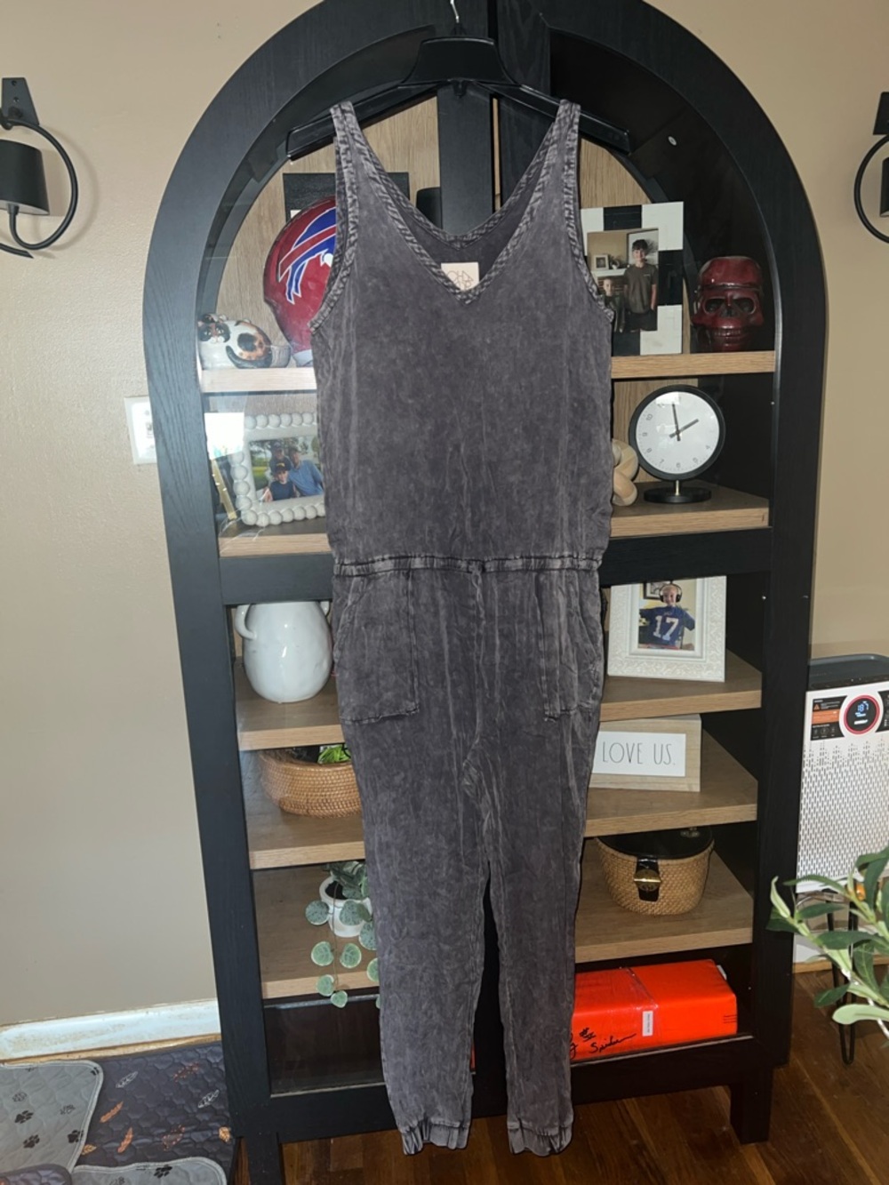 Chaser Jumpsuit EUC M